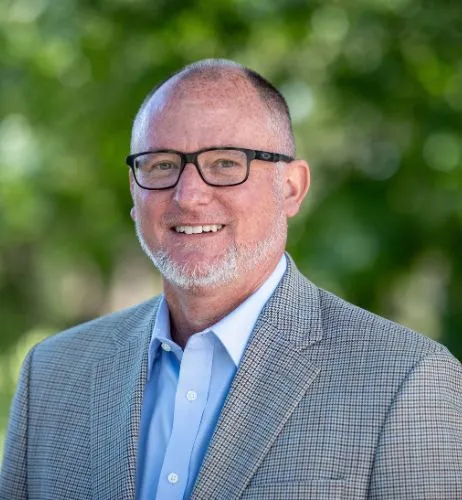 Headshot of Larry Lee